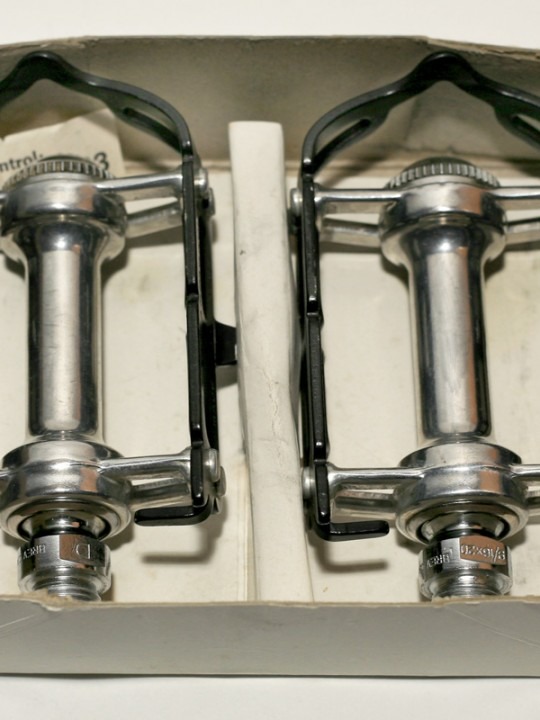 Details about / Dust caps for Vintage campagnolo 50th anniversary pedals plastic chrome silver